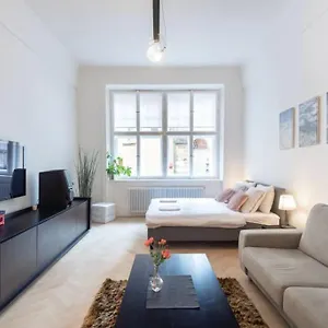  Apartment Luxury On Old Town Square